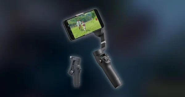 Estabilizador DJI Osmo Mobile 6 em fundo neutro, ideal para vídeos com celular
