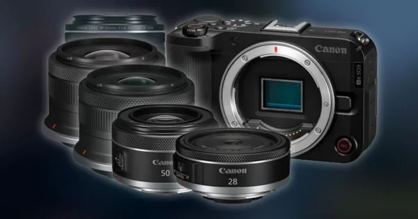 Seleção com as melhores lentes Canon EOS R50 V organizadas sobre uma mesa de madeira
